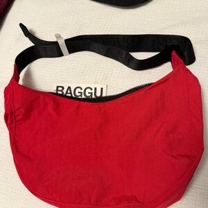 Baggu Candy Apple Red Medium Crescent